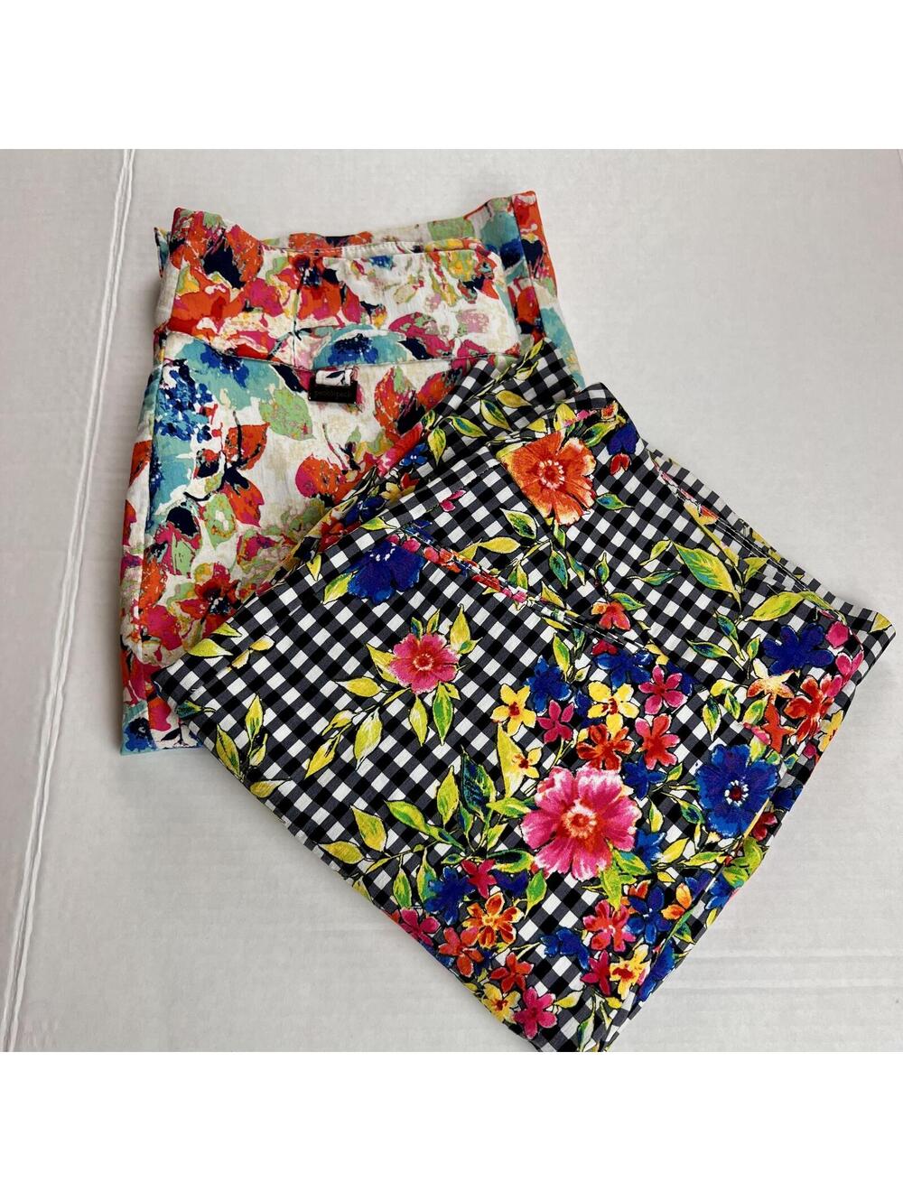 Attyre/Peck & Peck Stretch Capris Sz 6 (2) Pairs - floral checkered vibrant
